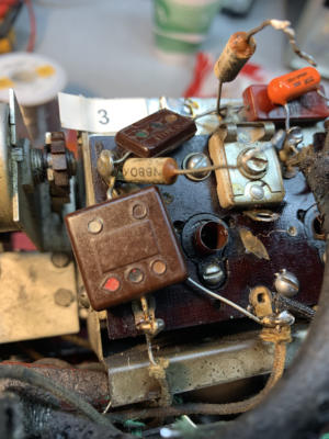 Delicate hair wire from tuning coils